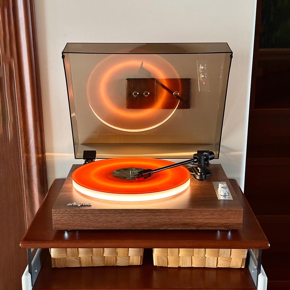 Giradischi Bluetooth con altoparlanti e piatto illuminato | Design vintage in legno con uscita RCA e ingresso da 3,5 mm, ideale per l'ascolto domestico e l'arredamento.