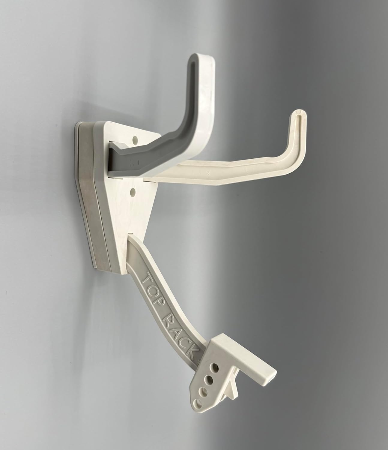 European Skull Mount Hangers Trophy Buck: Deer, Raging Bull: Elk, and Mammoth: Steer/Bison/Moose (Mammoth Black)
