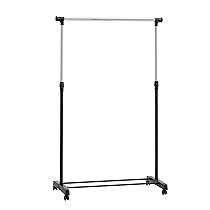 Amazon Basics Appendiabiti con ruote, colore cromo, (91.5-145) x 42 x 161 cm (L x W x H)