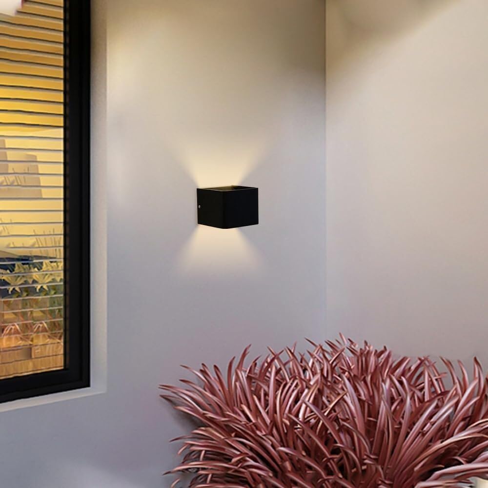 Nowoczesna lampa ścienna mała LED 7W oświetlenie wnoszące i opadające idealne do salonu, sypialni, korytarza lub schodów