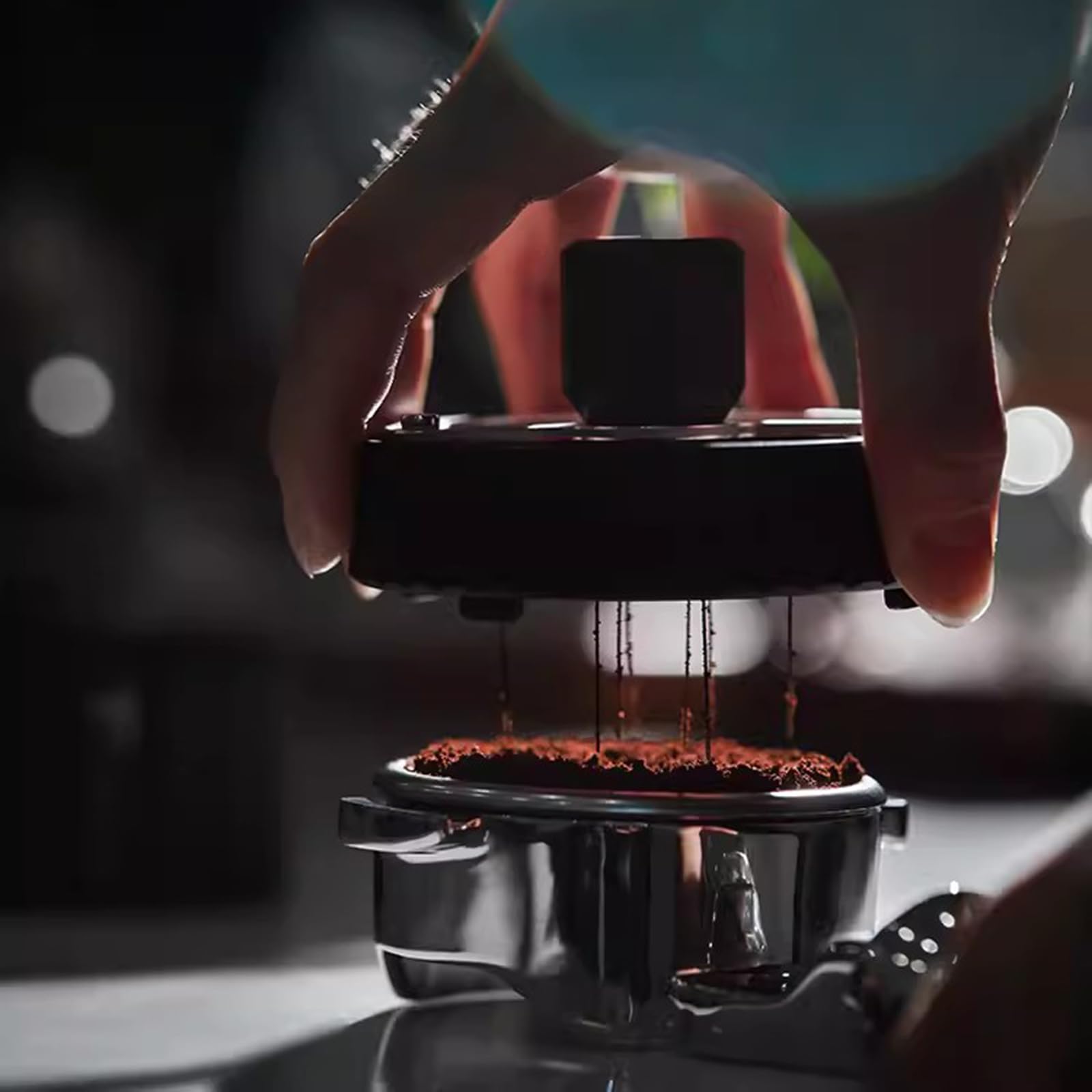 Dystrybutor igieł do espresso, 58 mm igłowy niwelator do kawy, regulowana wysokość z podstawą dla idealnego rozprowadzania mielenia kawy