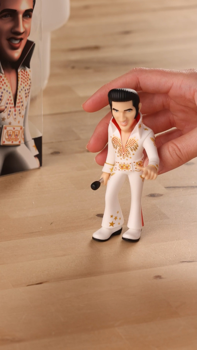 Bandai Minix Elvis Presley with White suit Model | Collectable