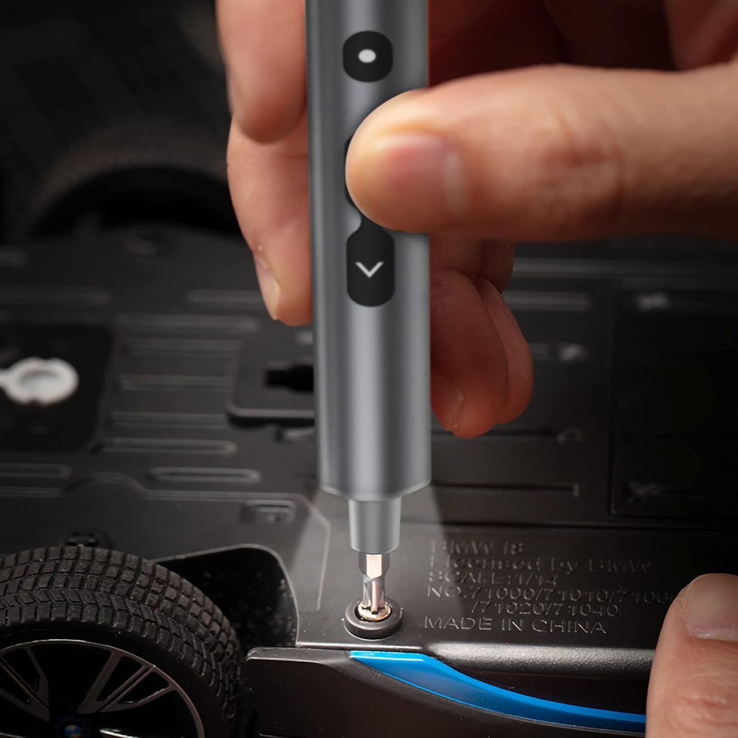 Tyenaza Electric Screwdriver, Multifunctional Rechargeable Lithium Battery Screwdriver with LED Lights, Mini Power Screwdriver Repair Tool Kit for Home Assembly, Repair, DIY