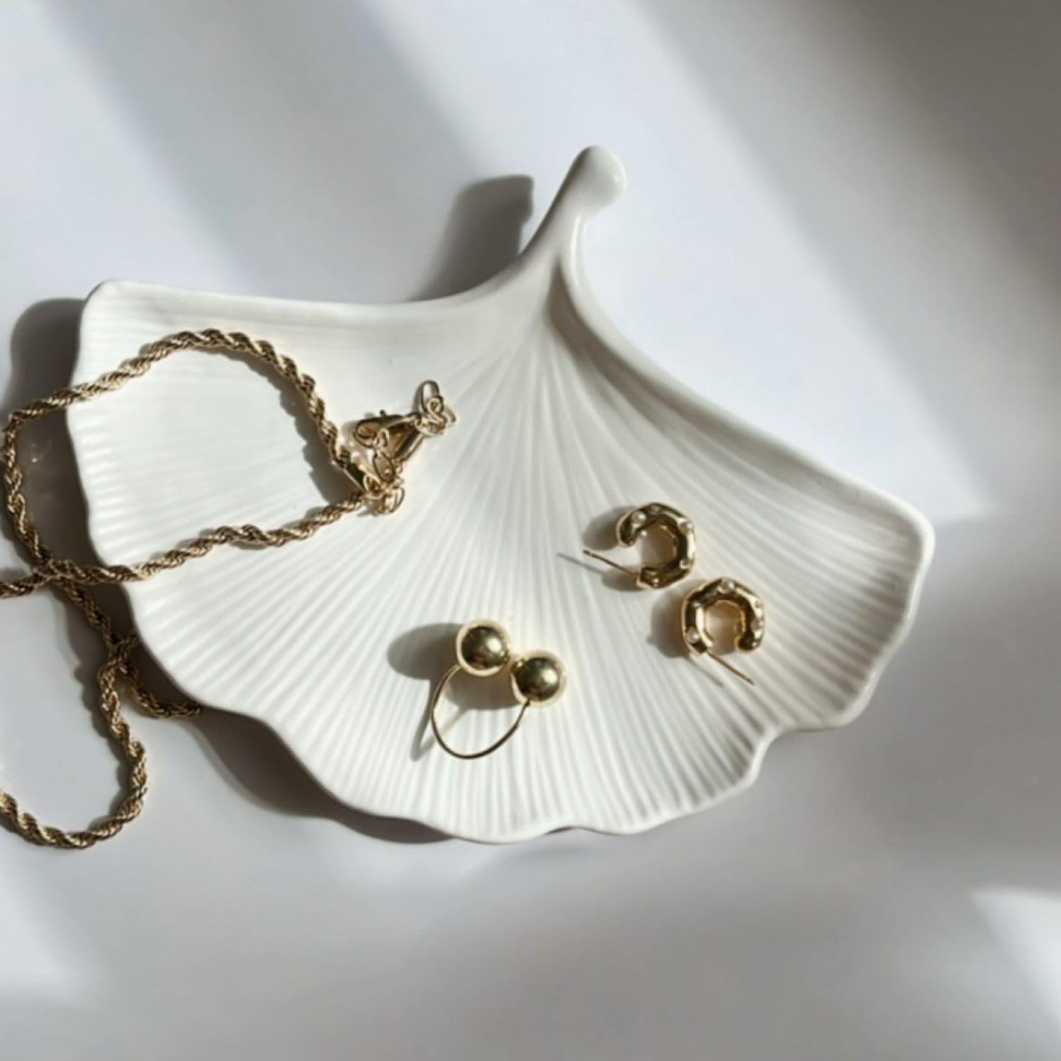 Kitty Cat® Concrete Jewelry Tray Trinket Dish – Minimalist Leaf