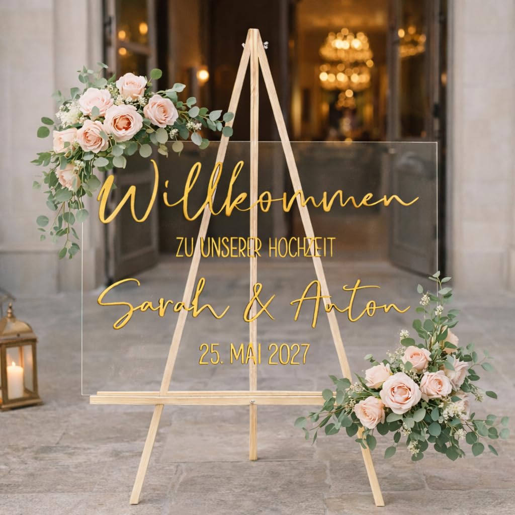 WILLKOMMENS-Schild für die Hochzeit personalisiert mit Namen des Brautpaares & Hochzeits-Datum Material: Acryl Farbe: transparent Druckfarbe Gold Größe A2 42,0cm x 59,4cm