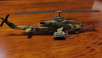 Amazon | ワールドタンクミュージアム 1/144 コブラ AH-1S 2色