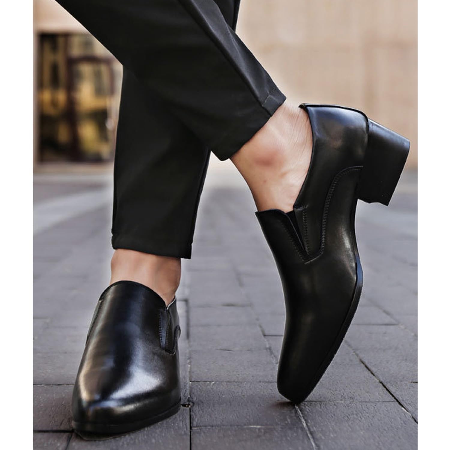 Chaussures habillées for hommes, en cuir, rehaussées de 7,6 cm (3 pouces), à enfiler, bout pointu et talon compensé, idéales for les affaires, les mariages et les occasions formelles.