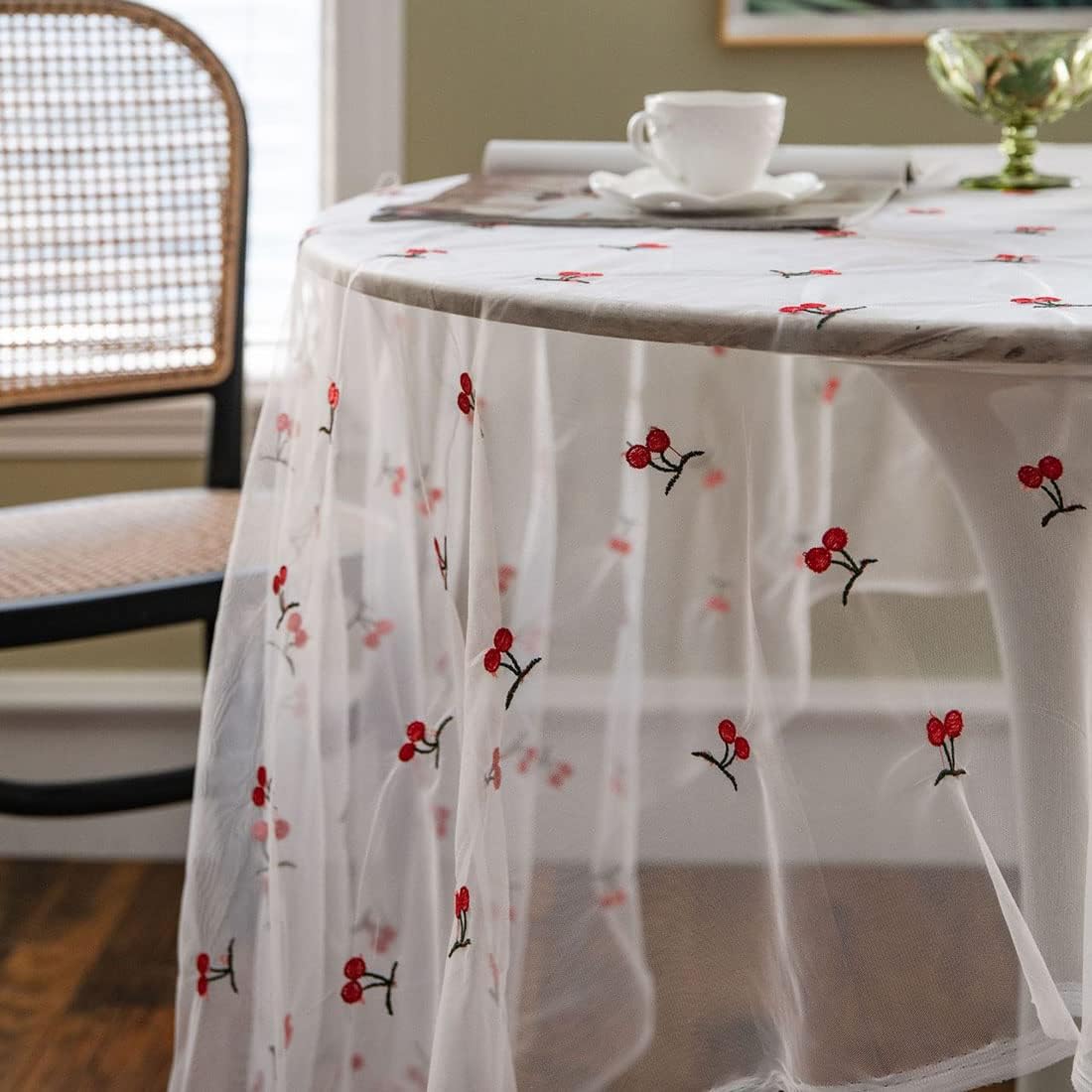 vctops Cherry Embroidery Lace Tablecloth Embroidered Lace Table Cover Overlay for Party Wedding Kitchen Dining Home Decorations (Cherry, 59"x118")