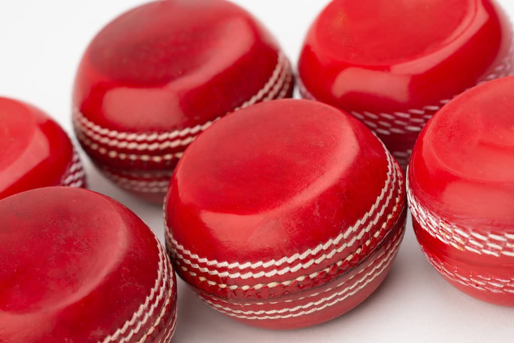 REINDEER Flat Seam Training Cricket Red Leather Flat Ball for Both Junior-Senior Cricket Players | Pack of 2 (150Gm-170Gm Each) - Image 5 thumbnail