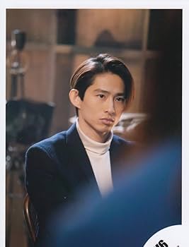 Amazon.co.jp: V6 公式生写真（三宅健）VMI00060 : ホビー