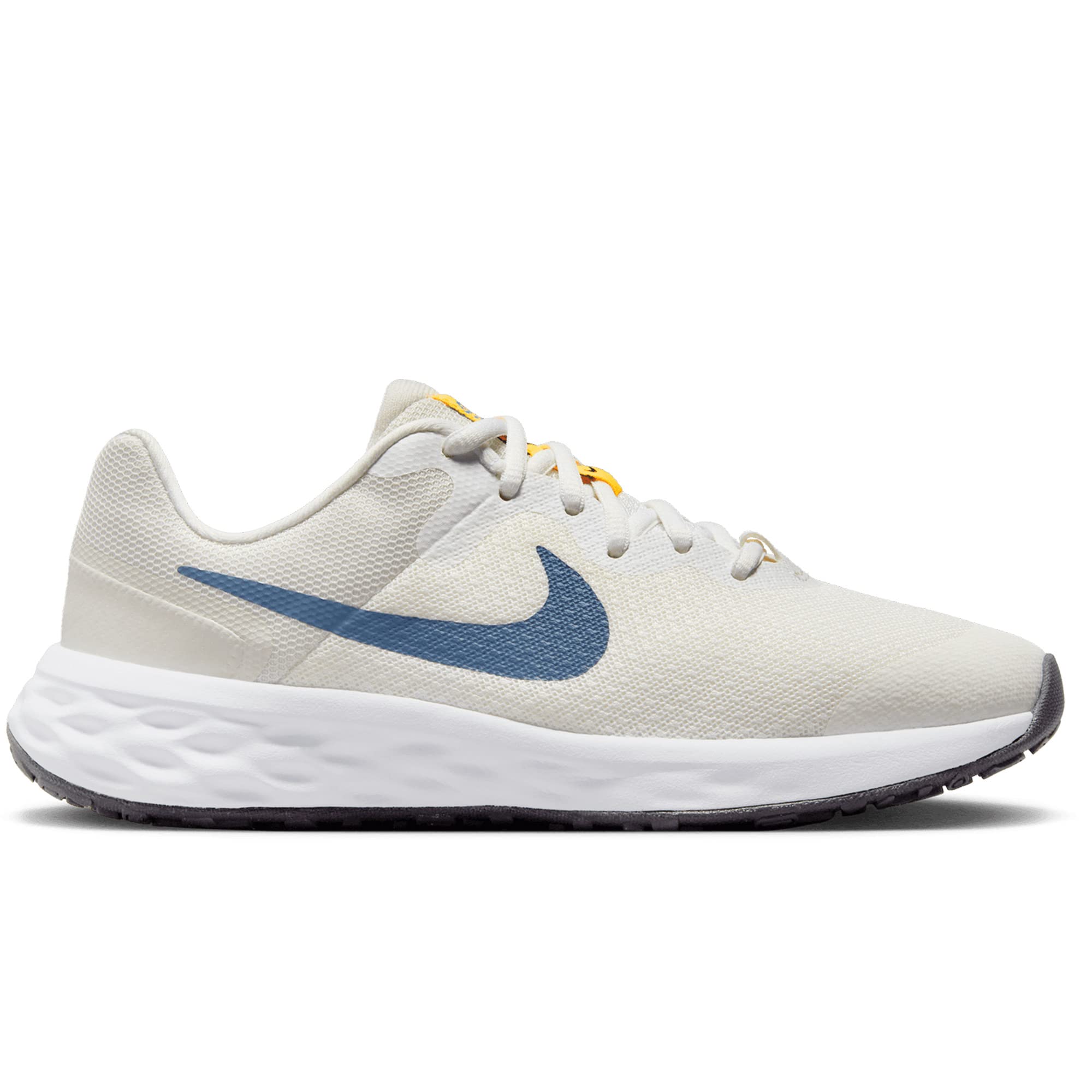 Nike Boy's Revolution 6 Sneaker, 10.5 UK Child