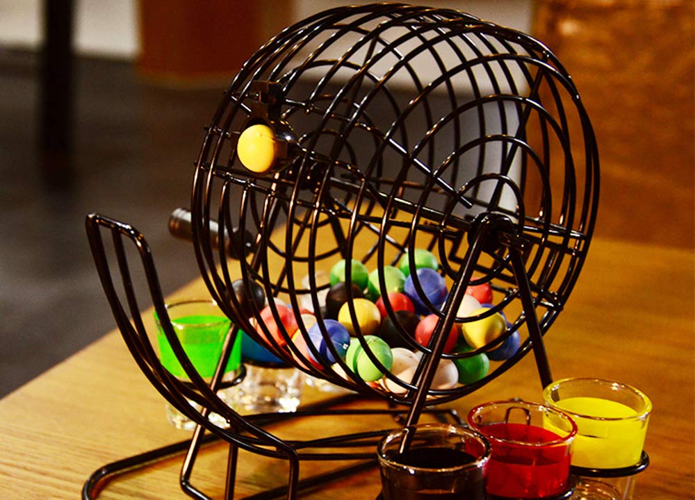 Relaxdays Cage De Bingo à Boire – Manivelle, Support, 6 Verres à Shot, 48 Balles Colorées – Jeu De Fête Pour 6 Joueurs