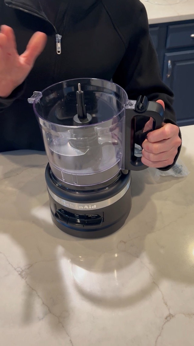 Watch An honest review of KitchenAid KFP0718BM Food Processor on