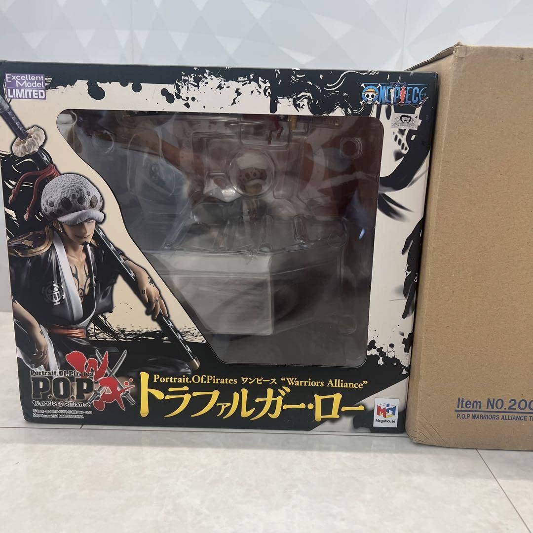 Amazon.co.jp: 正規品 ワンピ ース トラファルガー ロー POP 