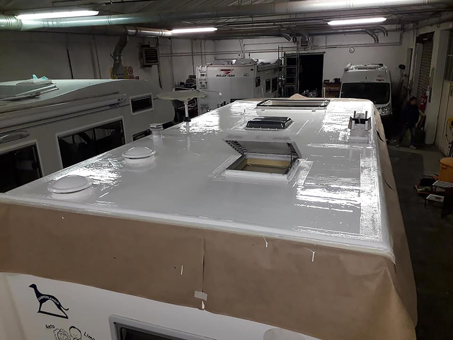 MEMBRAPOL 260 CAMPER 7 KG BLANCO: impermeabilizante para caravana, poliuretano, funda impermeabilizante, revestimiento, Sealant, autocaravana