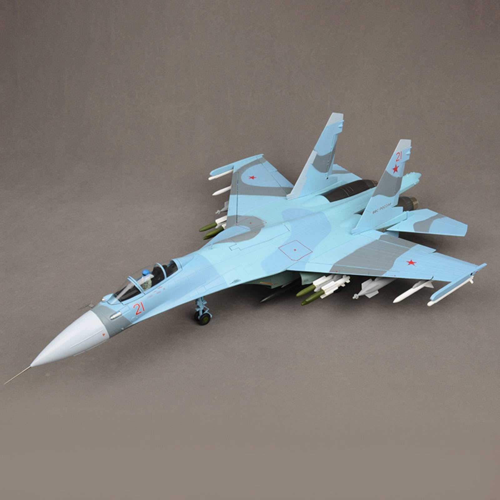 Aereo Militare Modello da Caccia Aeromodello Modellino Diecast in Lega con Appuntito Ugelli Posteriori E Armamenti Esterni Realismo per Appassionati