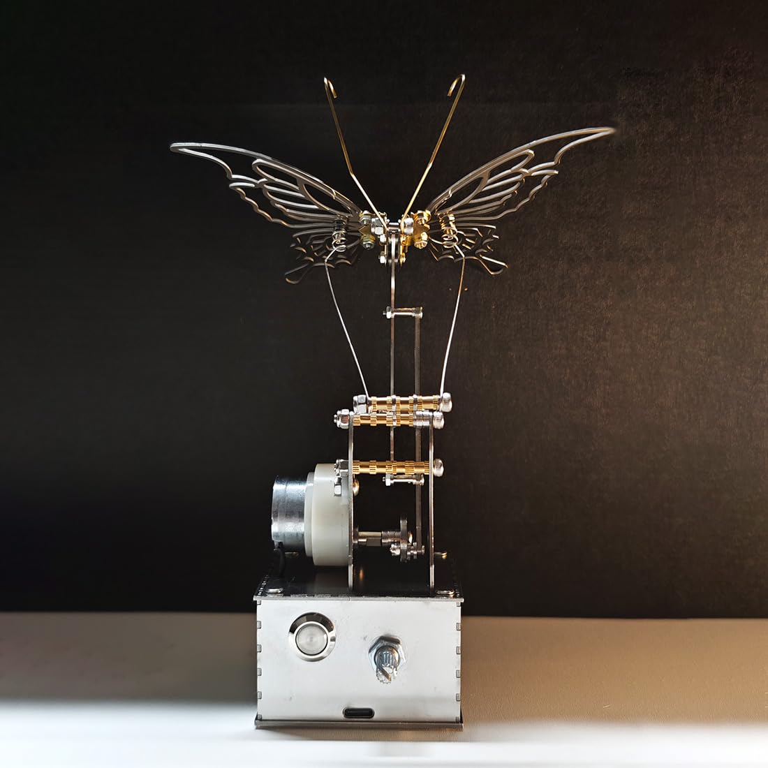 Mechaniczny zestaw modeli owadów, metalowa rzeźba motyla 3D, dynamiczne trzepotanie skrzydła, montaż STEM, artystyczna dekoracja biurka, prezent hobby, prezent dla dorosłych i hobbystów