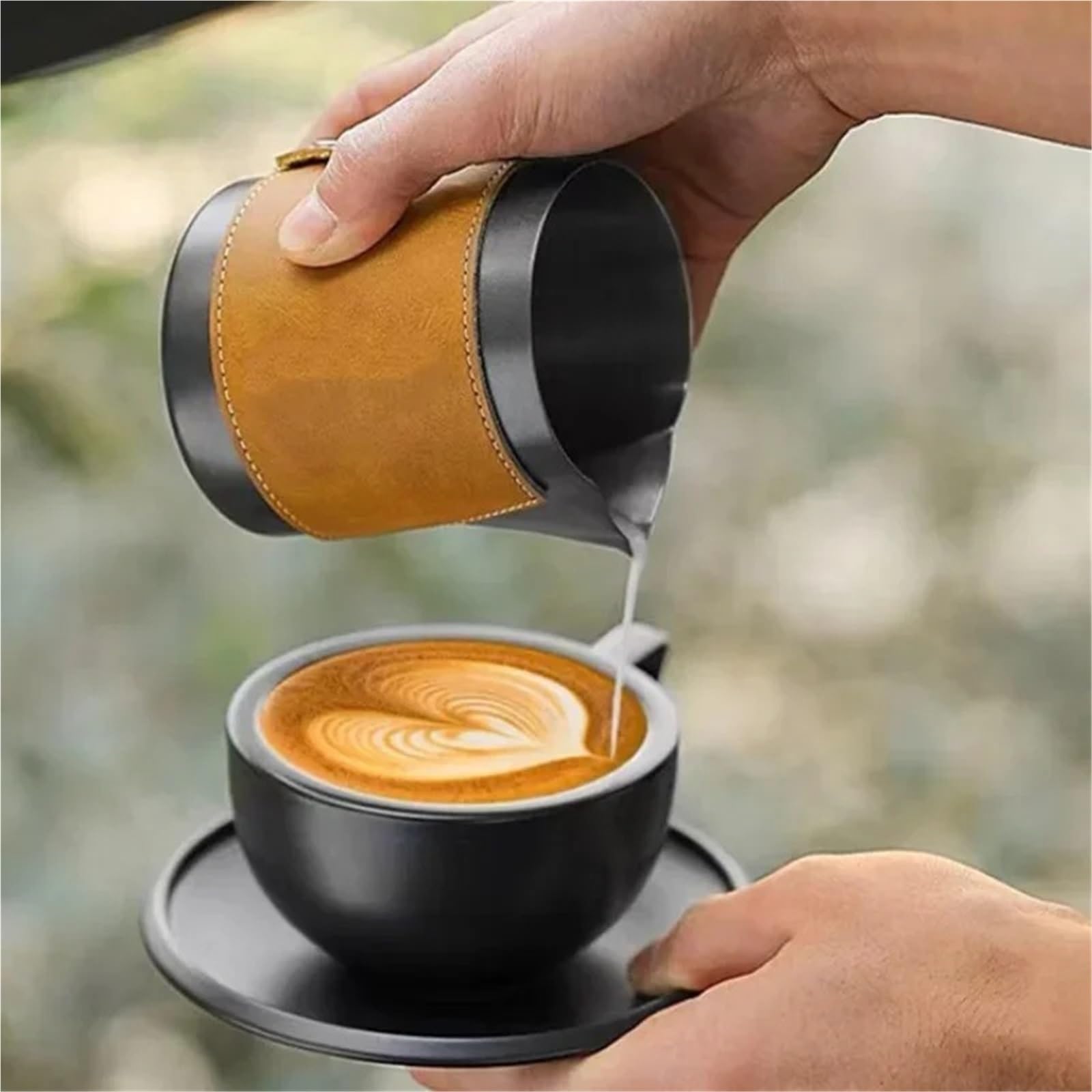 Taza de café con leche 450ML, tanque acero inoxidable, boca puntiaguda, taza espuma espesada, Estuche cuero, herramienta Barista Para Espumar(Black)