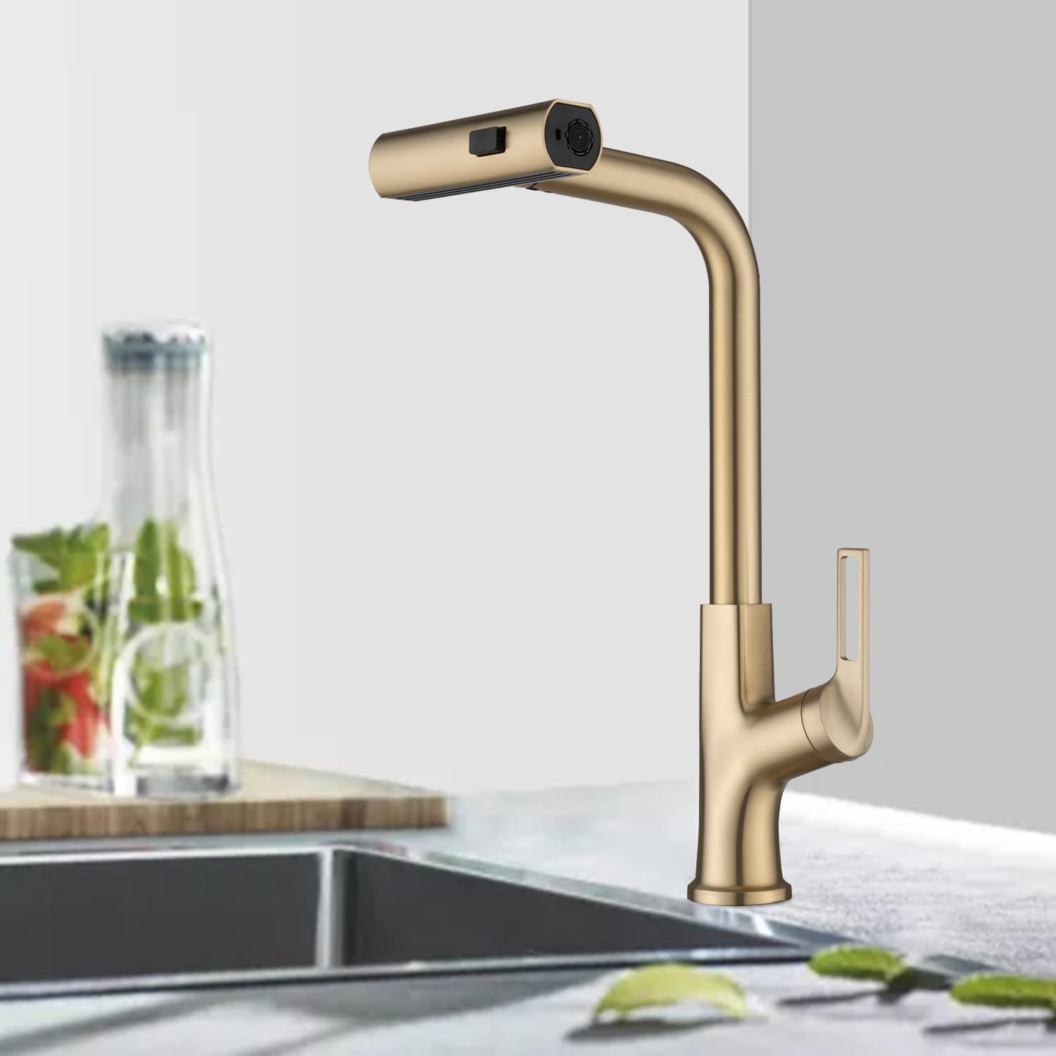 Robinet cascade de cuisine or brossé avec douchette extractible