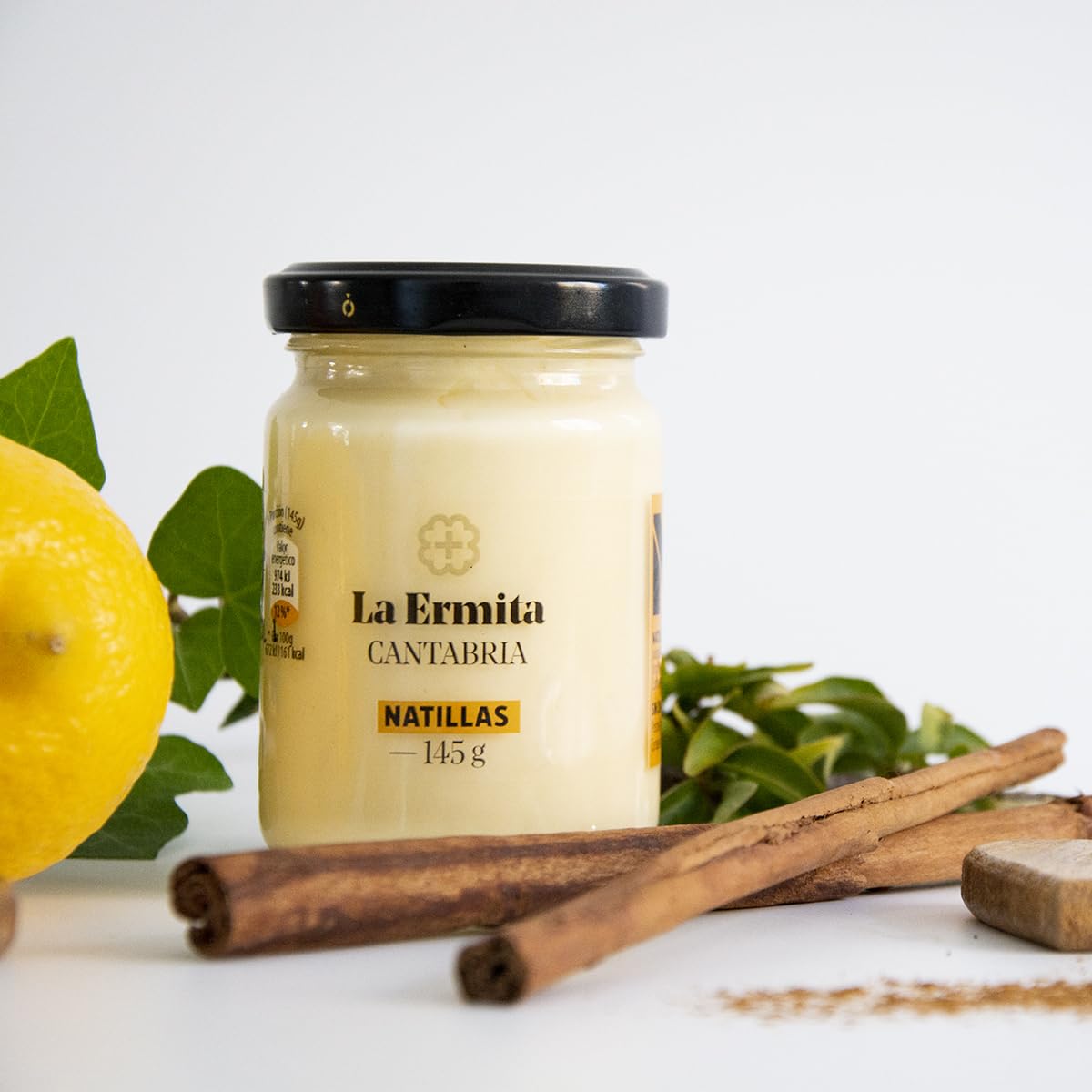 LA ERMITA Natillas Postre Lácteo Cremoso con Yema de Huevo Canela y Limón Sin Gluten 145 g Pack 6