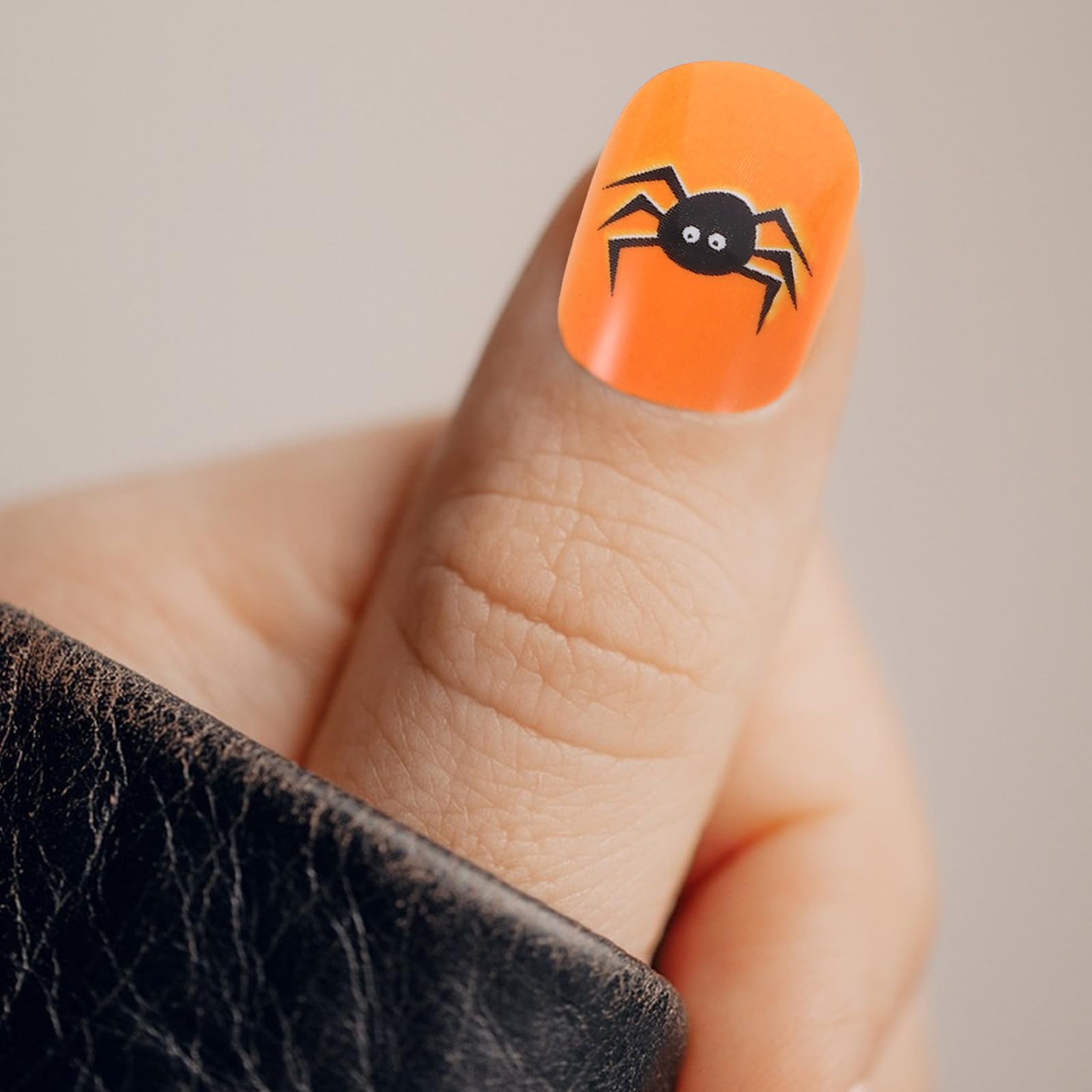 SOLUSTRE 720 Pezzi Unghie Finte per Halloween in Abs, Facili da Applicare Stile Press On, Design Adorabile e Copertura Completa per Festa e Manicure Stili multipli