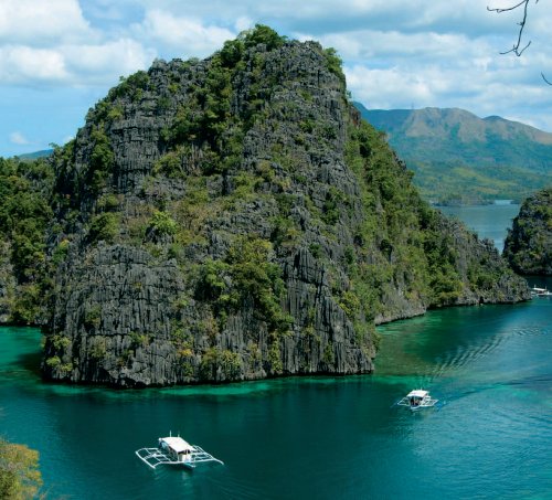 Philippines: Islands of Enchantment