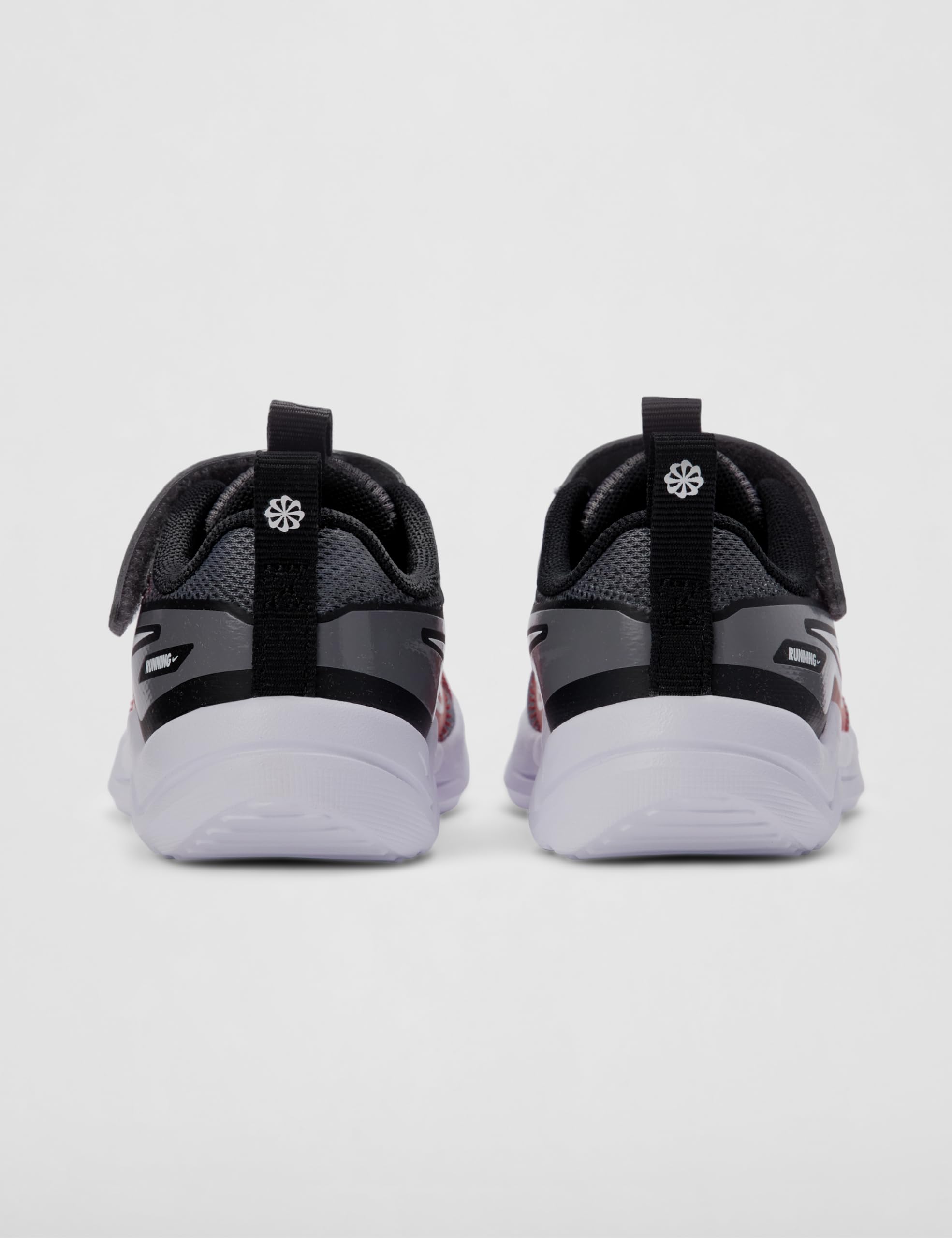 Nike Unisex Kinder Cosmic Runner (Gs) Walking-Schuh
