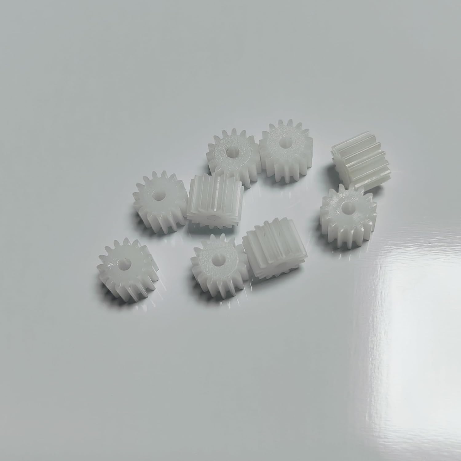 Plastic Spur Gear, 0.5 Module Pinion Gear Pack of 10 8T-16T 2mm Bore 5mm Thickness for Motor Transmission(13 Teeth)