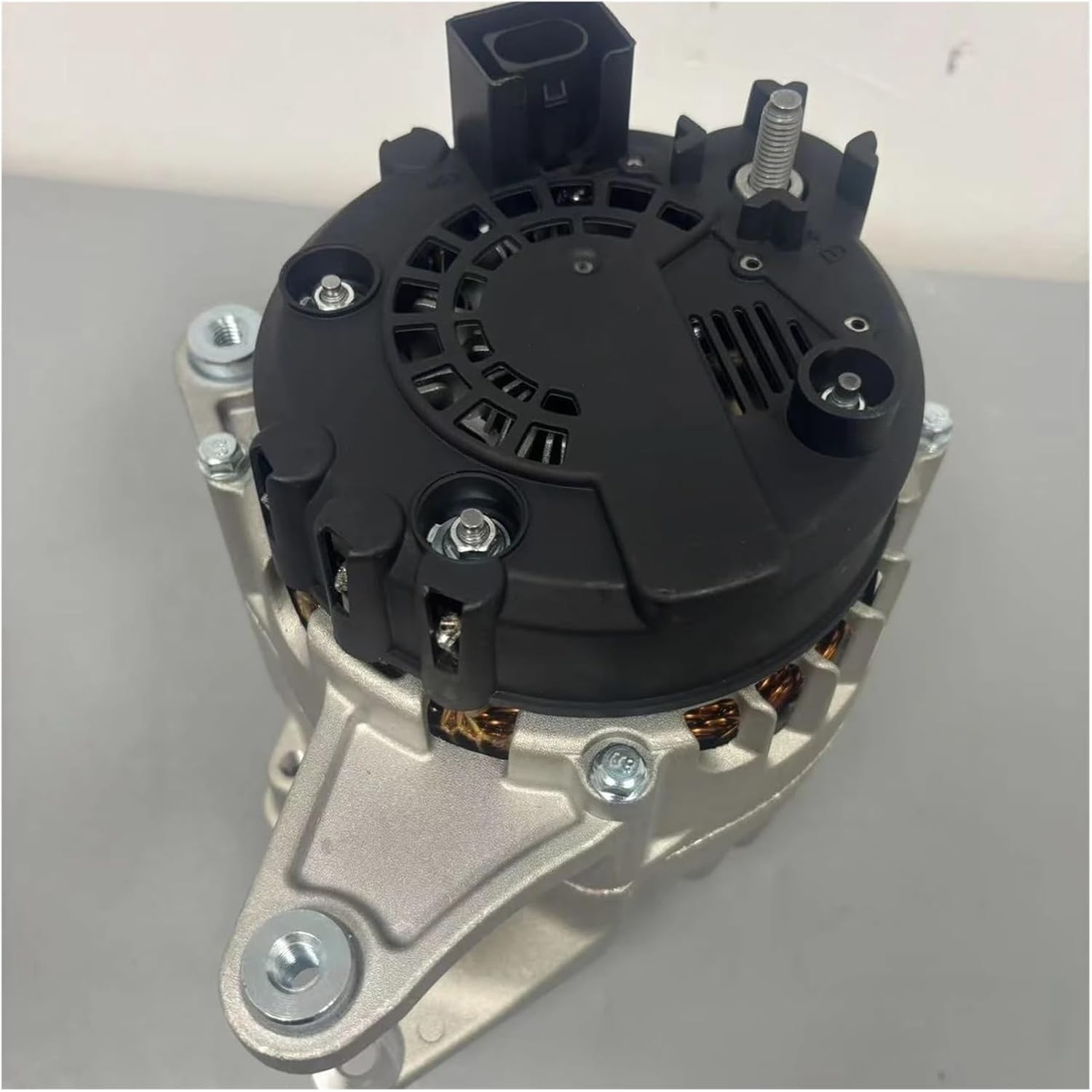 Car Generator Is Suitable For E300 0009066906 High Power 2612945A