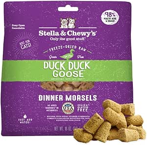 Stella & Chewy\\\'s Freeze-Dried Raw Cat Dinner Morsels - Premium Duck & Goose Recipe with 98% Cage-Free Poultry & Organs - Natural Grain-Free Cat & Kitten Food - Made in USA - 18 oz