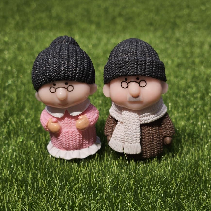Image of Miniature Old Couple Figurine - PVC Miniature Statue for Garden Decor, Dollhouse Accessory & Unique Gift