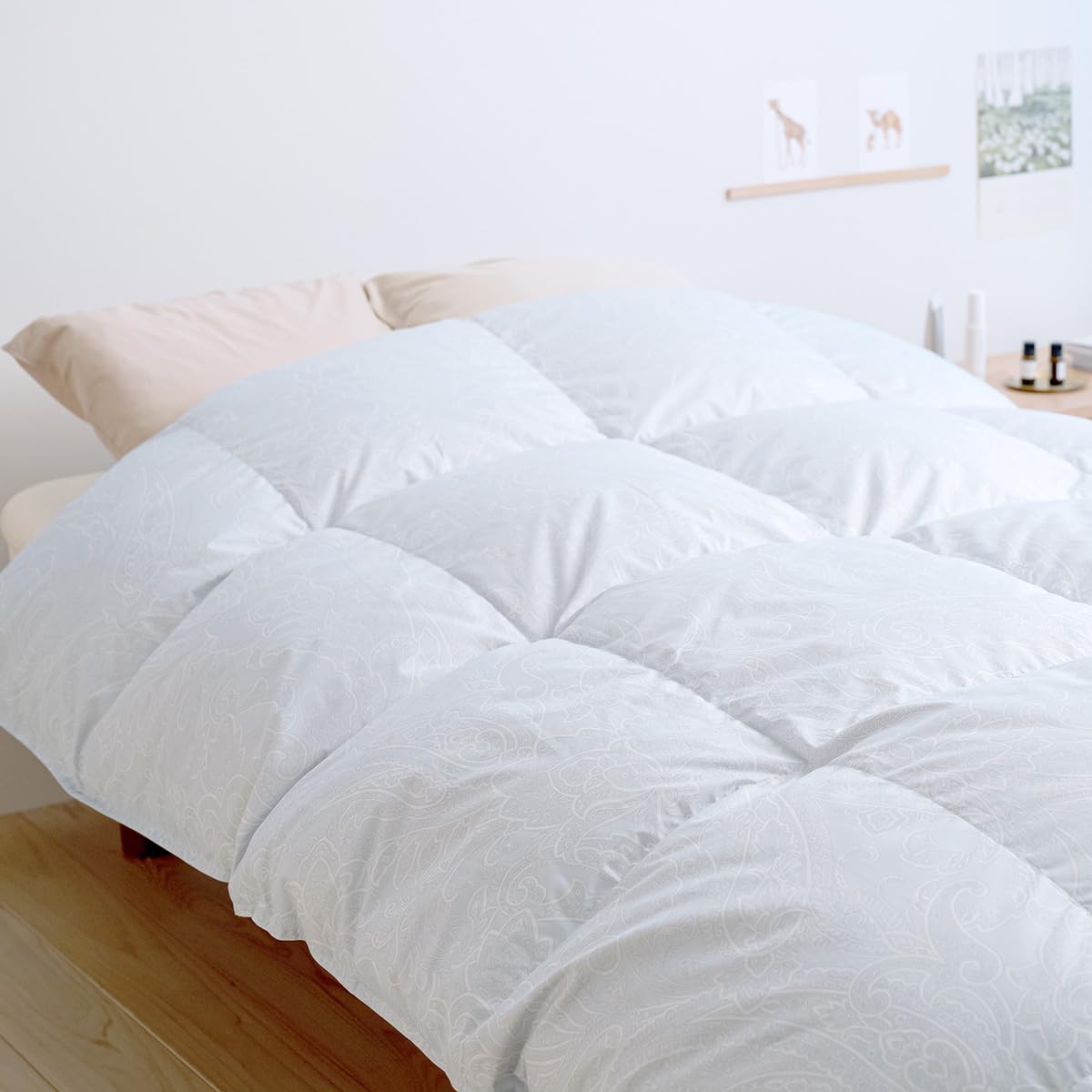 西川 羽毛布団 シングル 増量1.3kg ダウン90% 綿100%生地 Amazon｜羽毛布団 西川 シングル エコ ダウン90% 大増量1.3kg 日本製