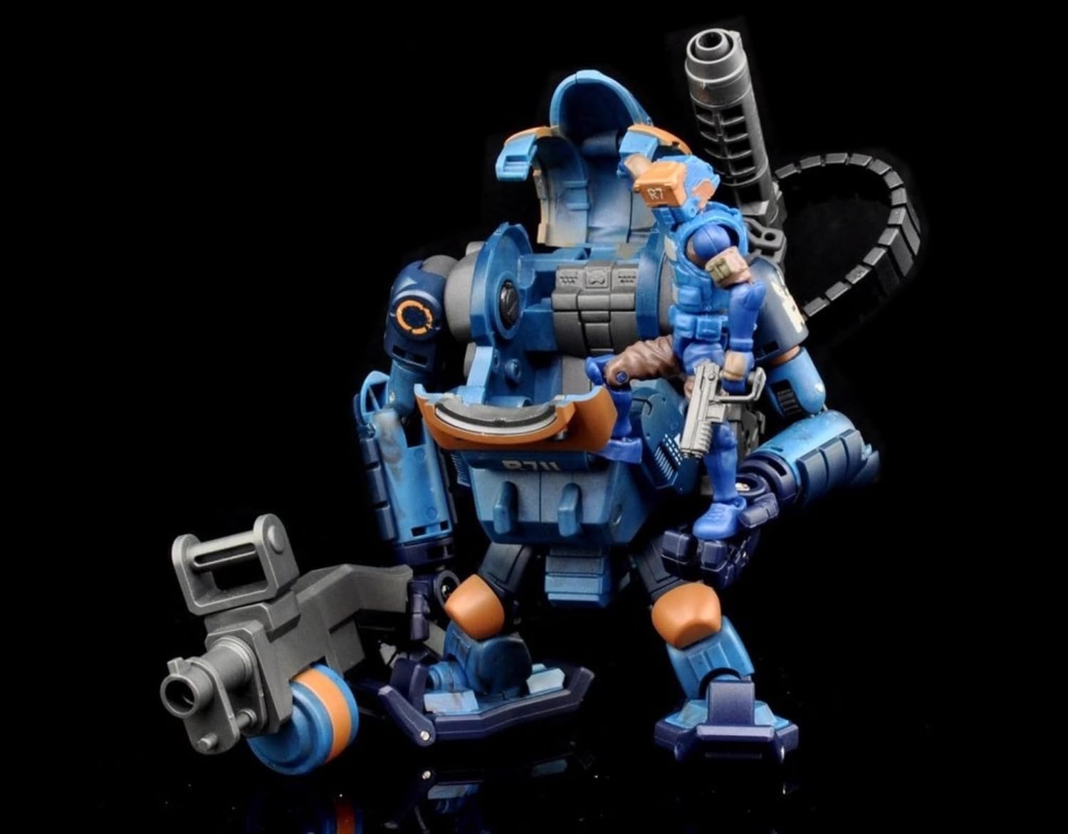 Amazon.co.jp: SYXLCYGJ 1/28 ACID RAIN Action Figures Kits ブルー