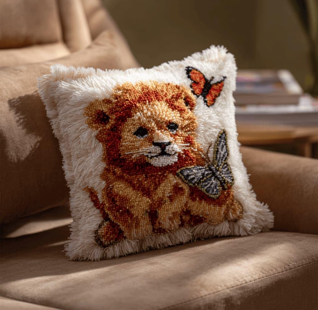 Kitquiver Beginner Latch Hook Cushion Kit,Lion Decor Pillow Cover 43X43Cm