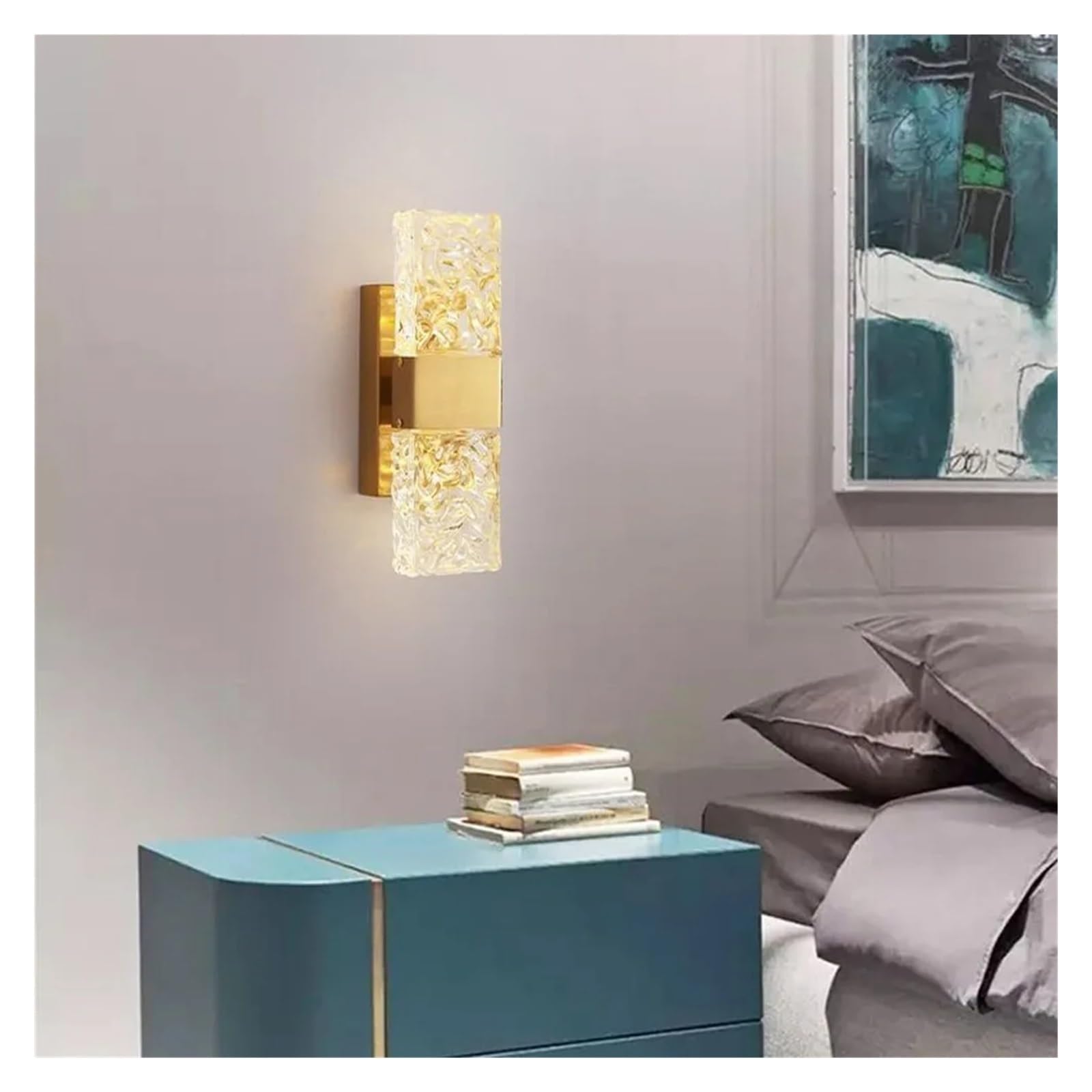 Aplique de pared dorado moderno para iluminar y decorar tu dormitorio