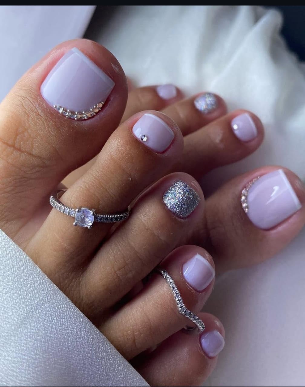 Artificial Nails: Glossy Lavender Studded With Glitter (Set of 24 with nail glue, nail file, cuticle pusher, cleaning wipe)-picture-36