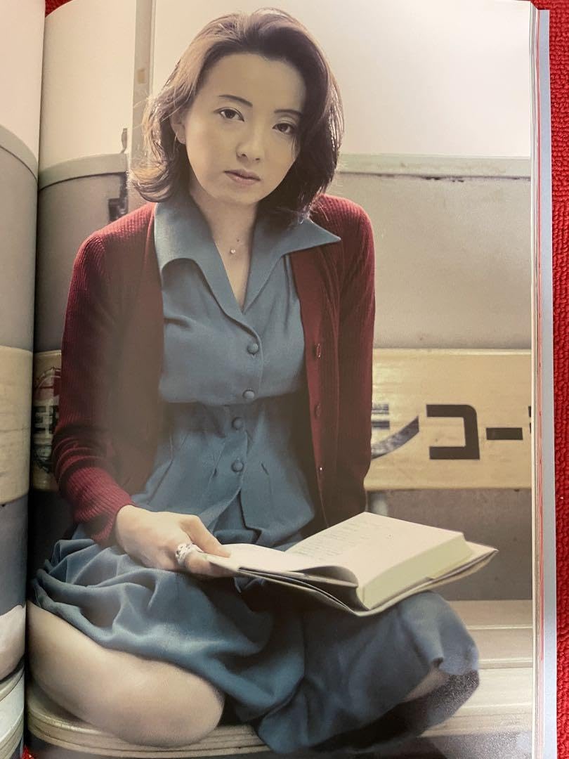 Amazon.co.jp: 由美子 : 高橋由美子写真集 ファイナル写真集 : おもちゃ