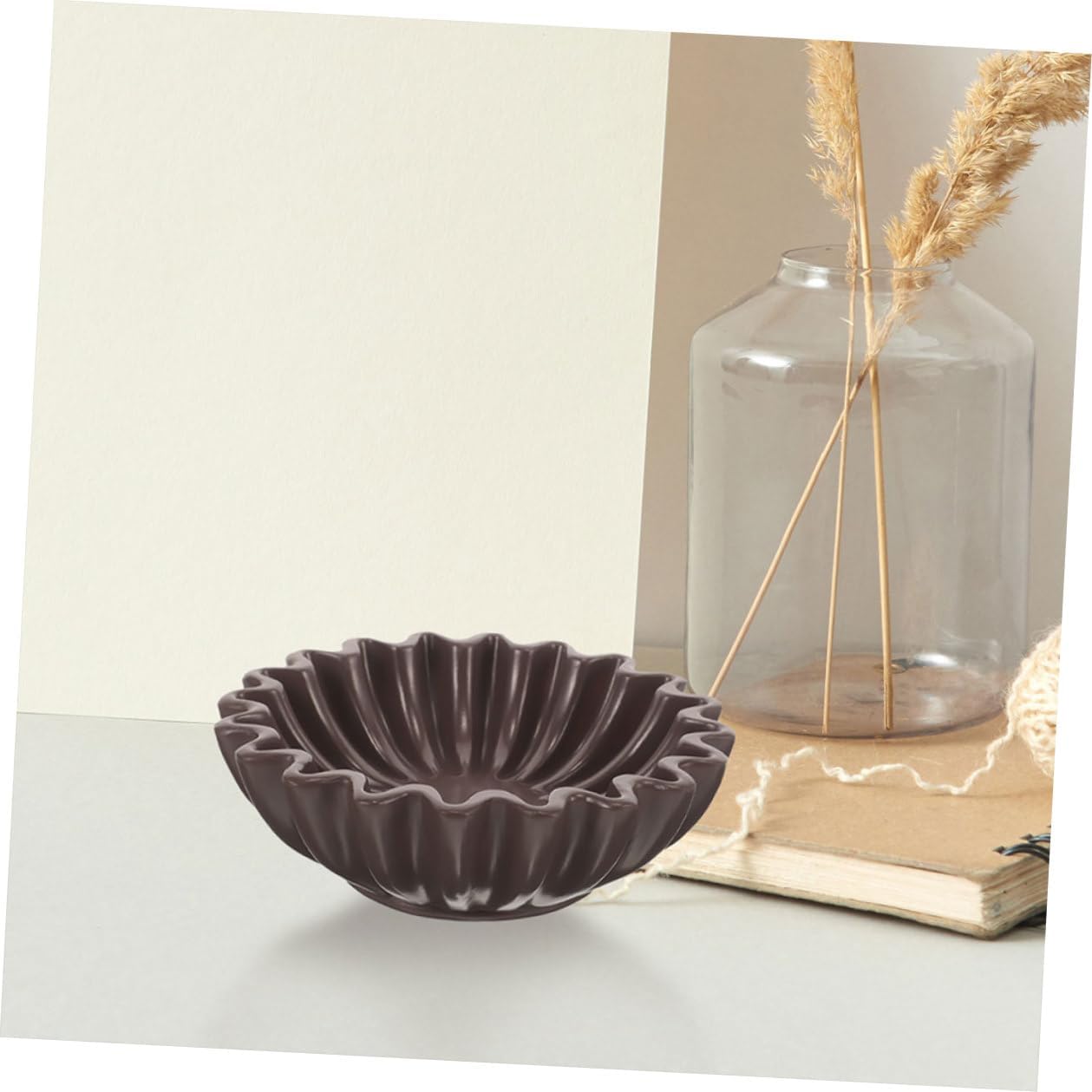 Decorative Bowl 10-inch Scalloped Edge Candy Dish Organizer Black Multipurpose Key Holder for Entryway Table Jewelry Storage Home Décor Accent