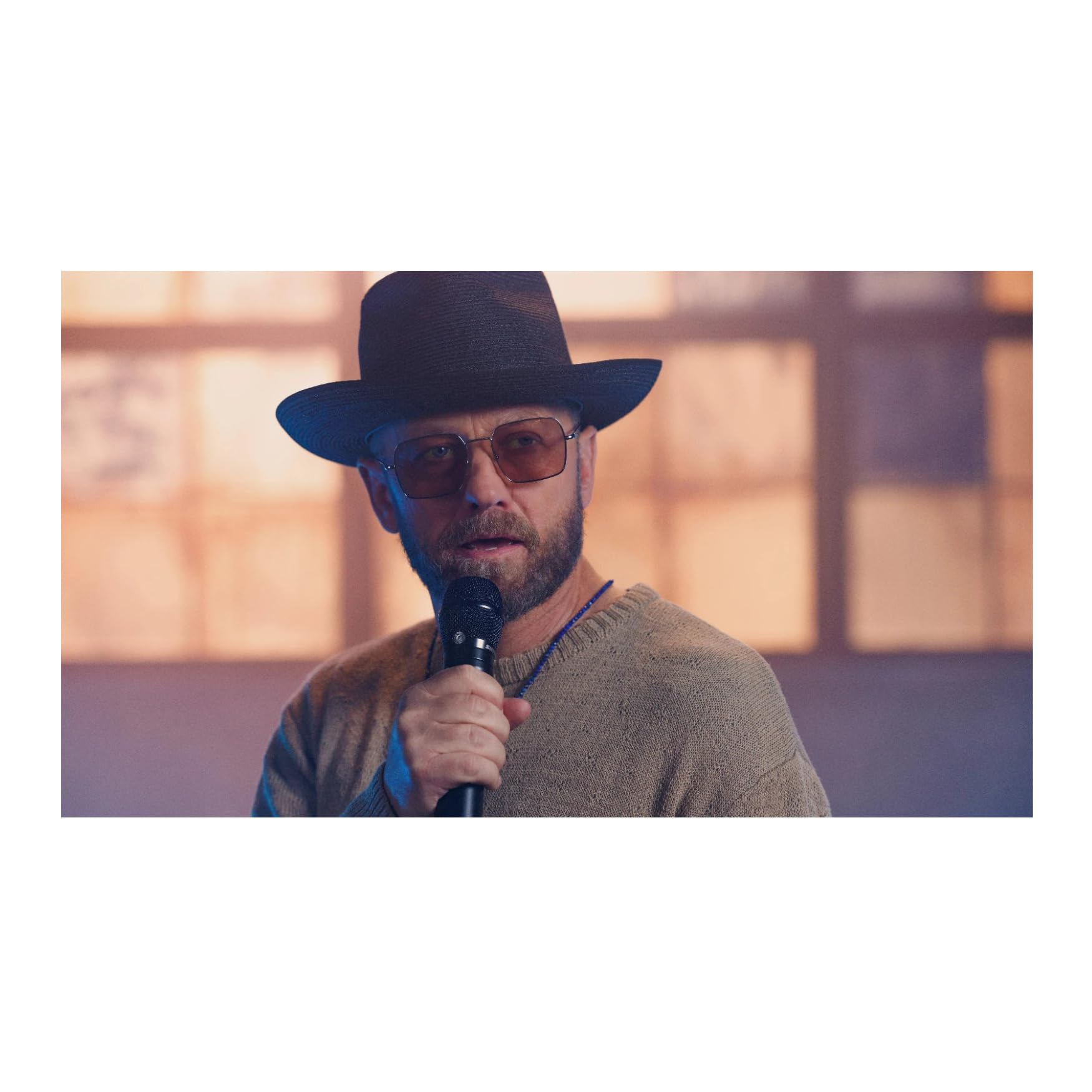 Shure KSM11 Vocal Condenser Microphone - Cardioid Studio & Stage Mic for Live Performance, Recording, 3/4