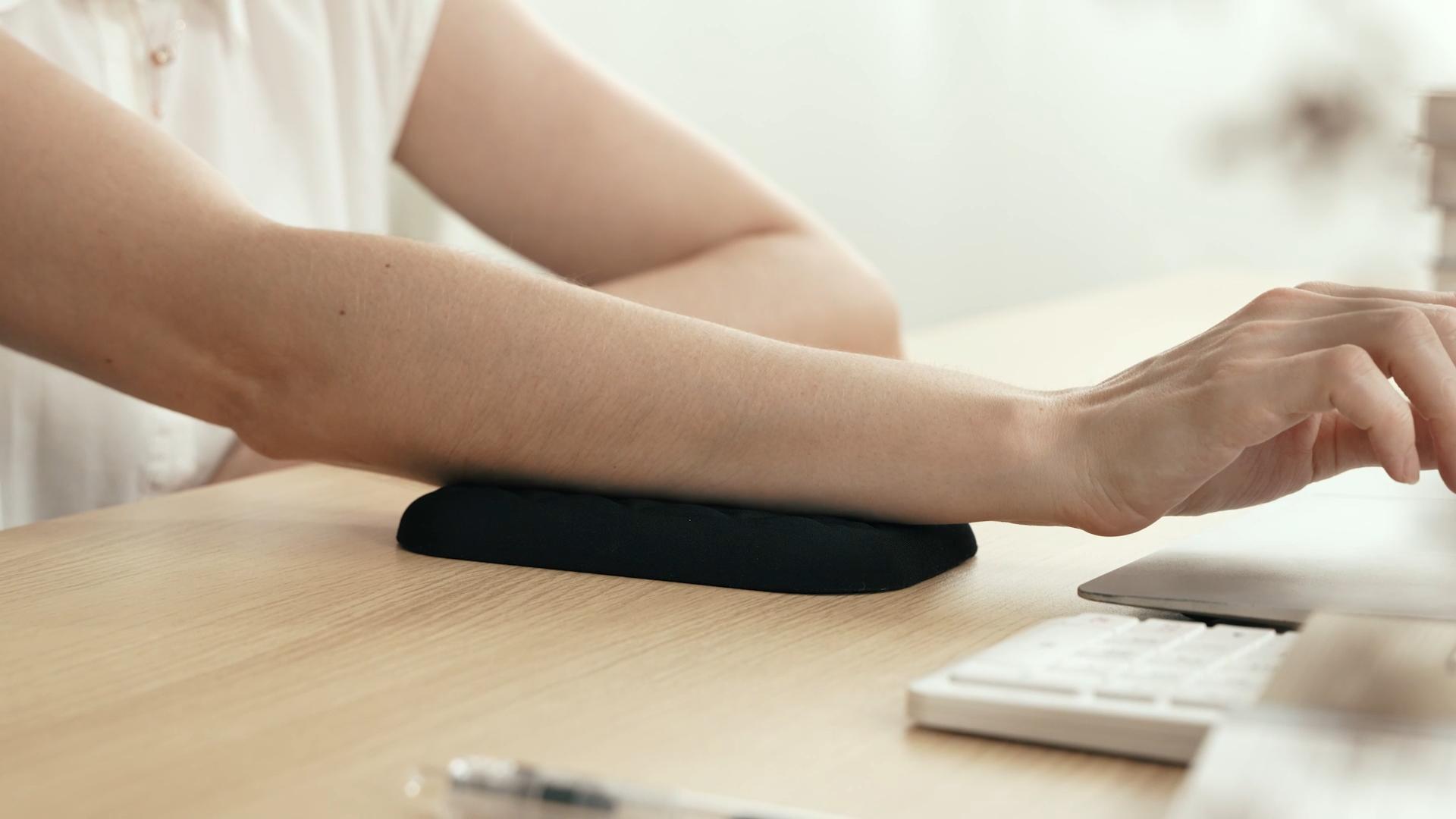 2 Coussinets De Bureau En Forme De L – Confort Mémoire De Forme Pour Poignets & Coudes