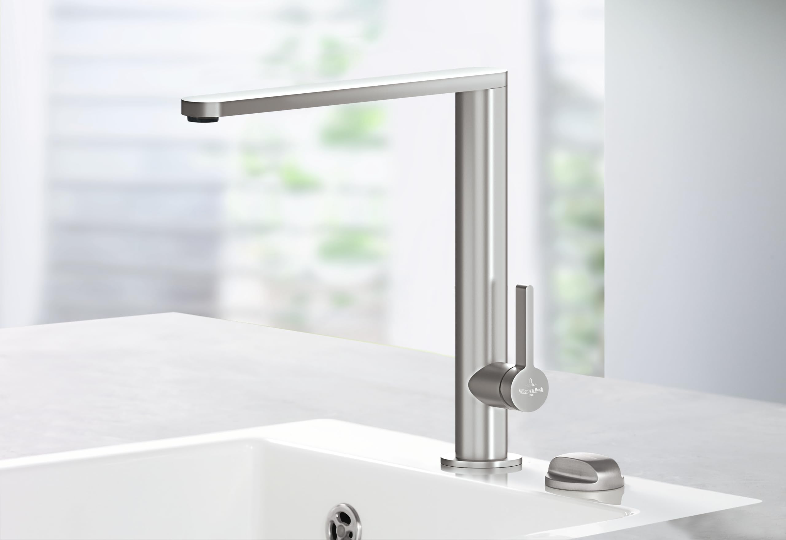 Villeroy & Boch Finera Küchenarmatur, Höhe 251 mm – Edelstahl massiv | Hochdruck, wassersparend, Keramikkartusche, 360° Schwenkbereich, 927000LC