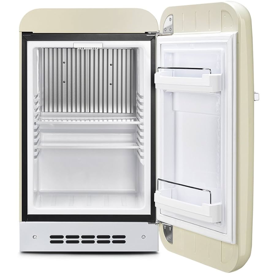 SMEG（スメッグ）社製冷凍冷蔵庫　クリーム 100V FAB50P 右開き SMEG（スメッグ）社製冷凍冷蔵庫 クリーム 100V FAB50P 右開き