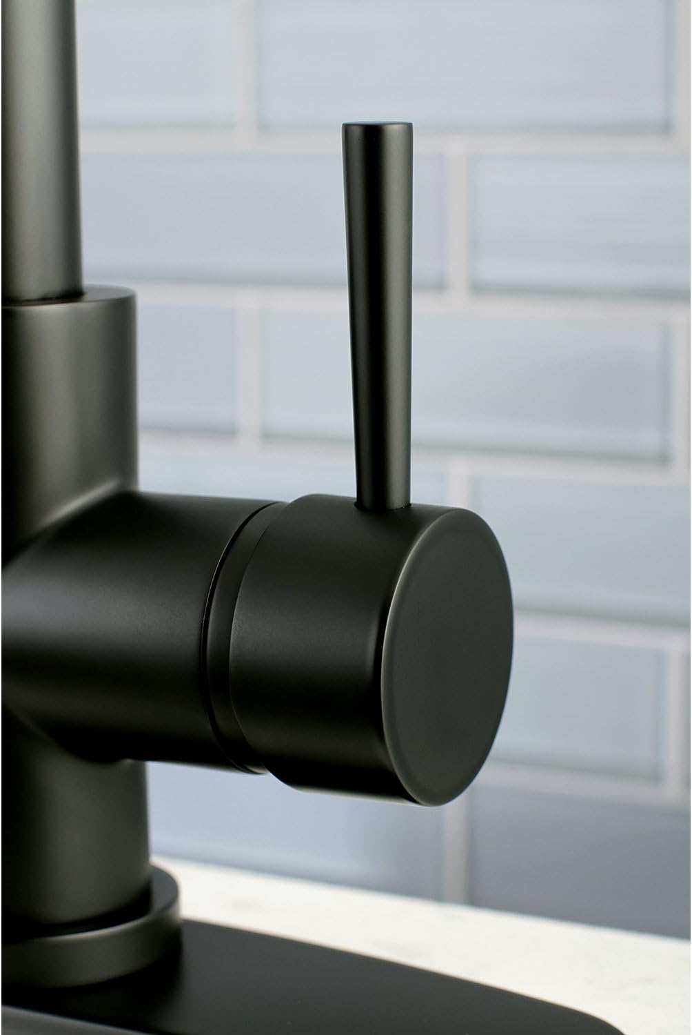 Super Cheap 🛒 Kingston Brass LS8720DL Concord Pull-Down Sprayer Kitchen Faucet, Matte Black Exclusive Special Kingston Brass LS8720DL Concord Pull-Down Sprayer Kitchen Faucet, Matte Black