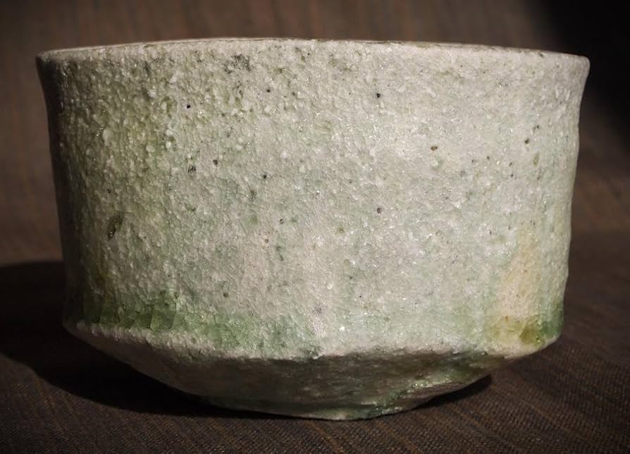 新作★辻村唯【師：辻村史朗】★自然釉小服茶碗★共箱・布 Amazon.co.jp: 辻村唯師辻村史朗自然釉小服茶碗共箱 布 : ホーム