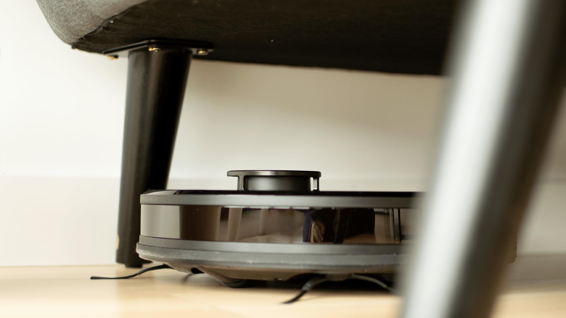 EVVO Robot Aspirador R9, Tecnología Láser, navegación Ultra-precisa, 3.000 Pa, autonomía 110 Minutos, aplicación móvil, aspira, Barre, friega y Pasa la mopa (Sin Base de autovaciado)
