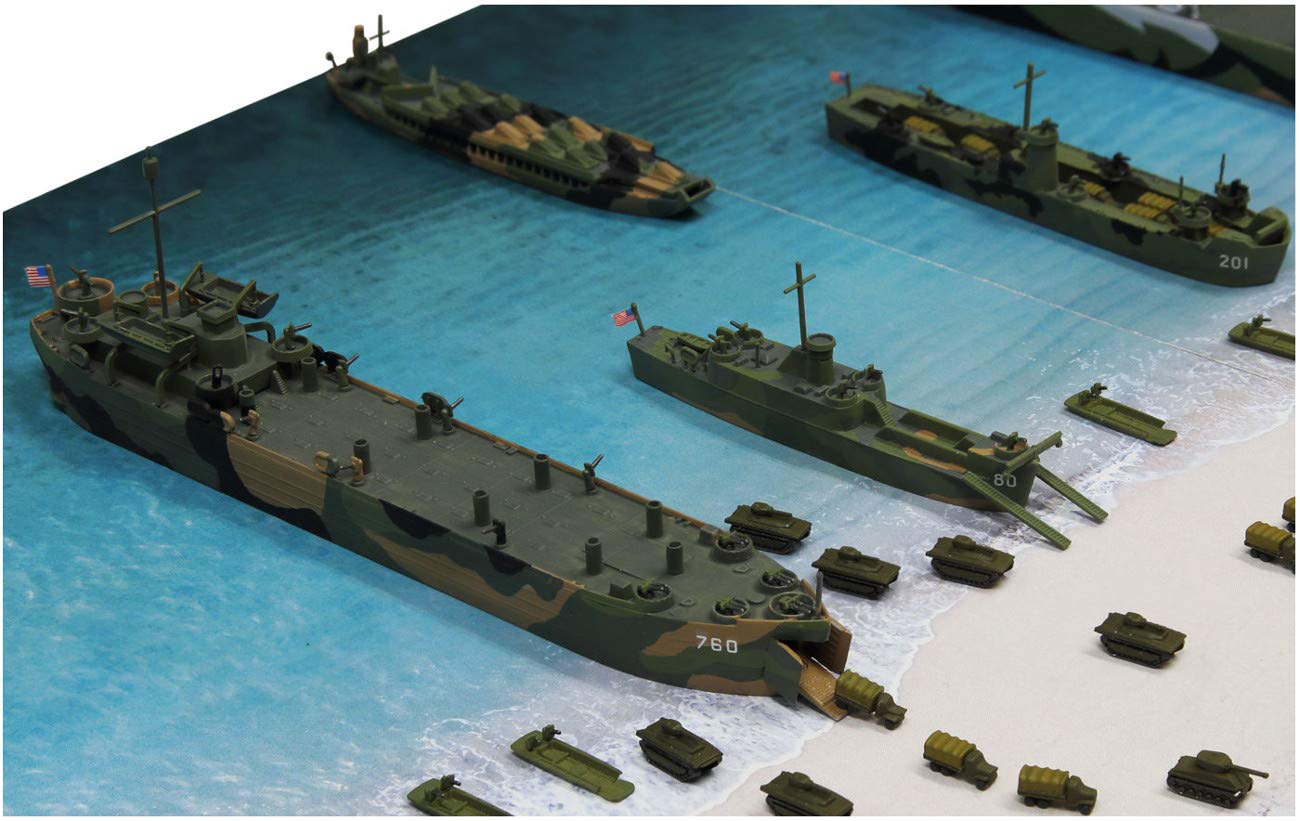 艦船と飛行機の上陸ジオラマ 日本軍の逆襲 上陸作戦 1/700 完成品 艦船と飛行機の上陸ジオラマ 日本軍の逆襲 上陸作戦 1/700 完成