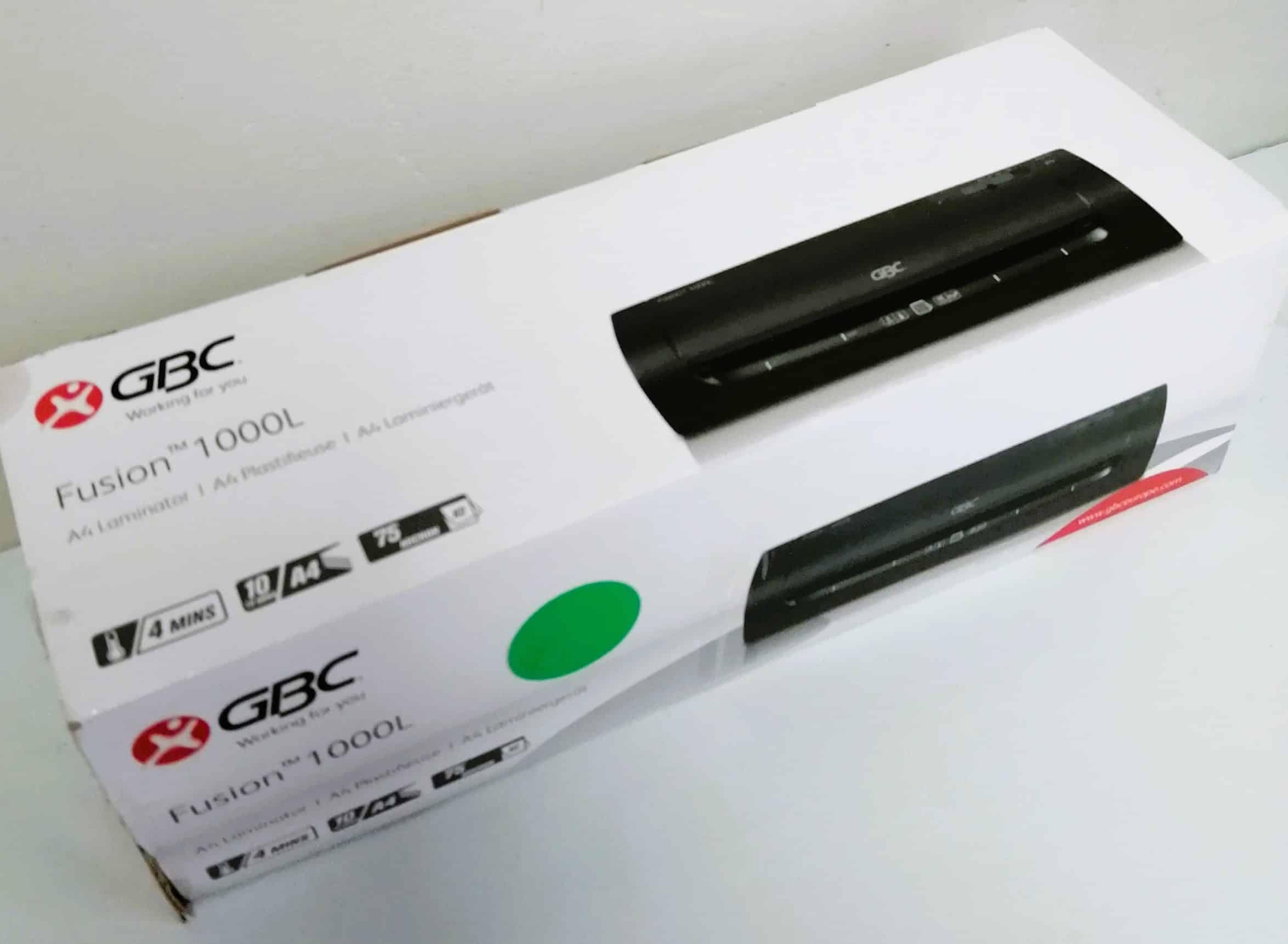 GBC Laminiergerät A4 Fusion 1000L, High Speed Laminieren, 4 min Aufwärmzeit, Heiß-/ Kaltlaminieren, für Visitenkarten-Größe bis A4, Ideal für Home Office oder kleine Büros, Schwarz, 4400744EU