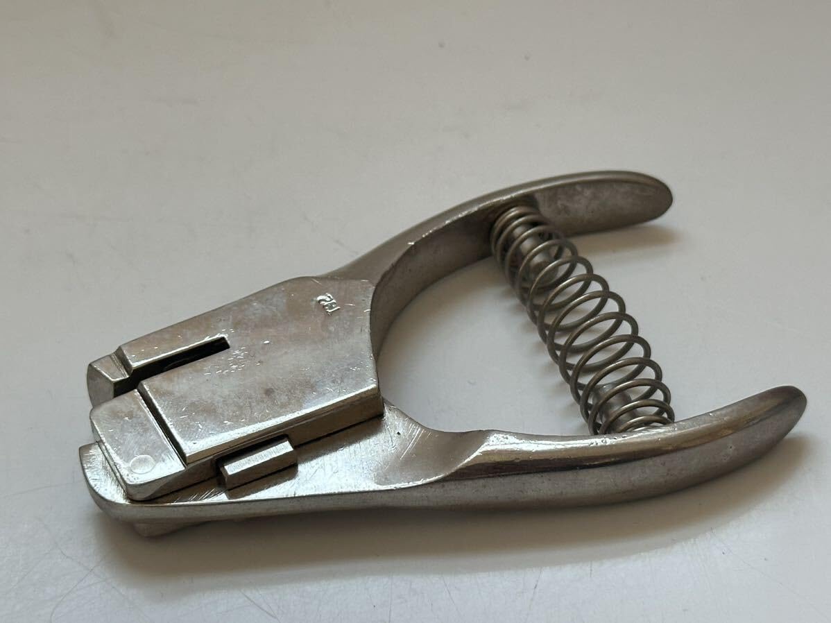 鉄道　検札鋏 Amazon.co.jp: アベック検札 東武鉄道 検札鋏 トブ DRC : おもちゃ