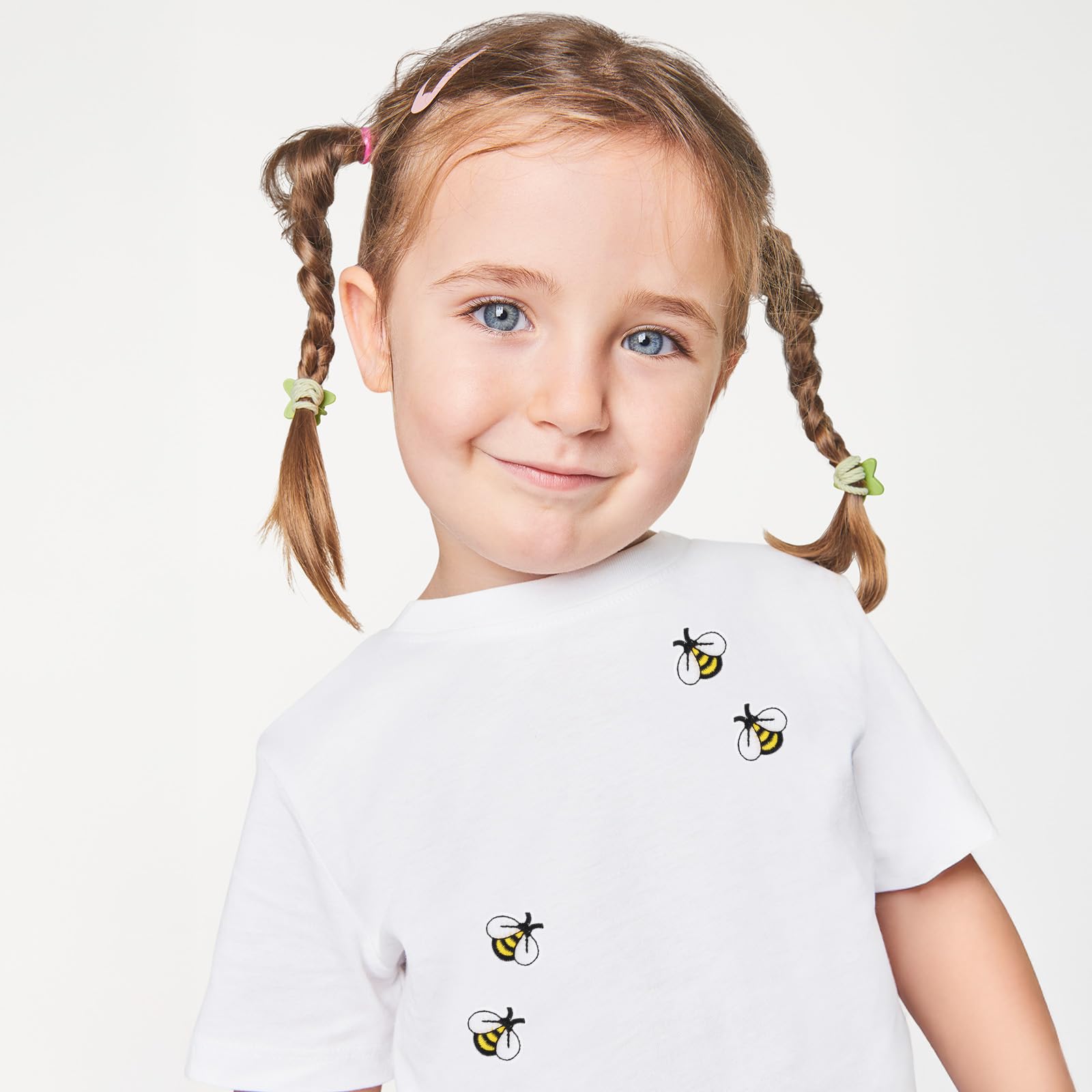 TIESOME Aufnäher in Bienenform, bestickt, zum Aufbügeln, niedliche Bienenform, dekorative Flicken zum Aufnähen, kleine Bügelbilder, bestickte Flicken, Dekoration für Taschen, Jacken, Jeans, 60 Stück