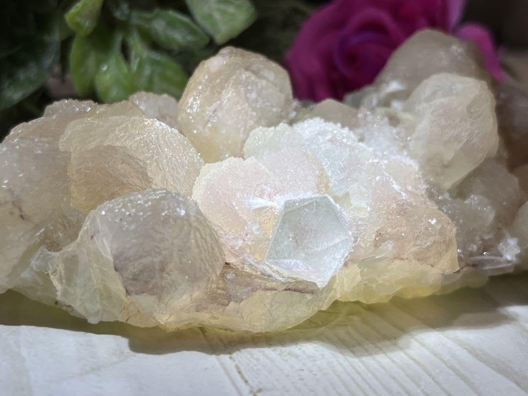 天使の水晶✨　グリーンアポフィライト　原石　魚眼石　スチルバイト　クラスター Amazon.co.jp: 天使の水晶 グリーンアポフィライト 原石 魚眼石